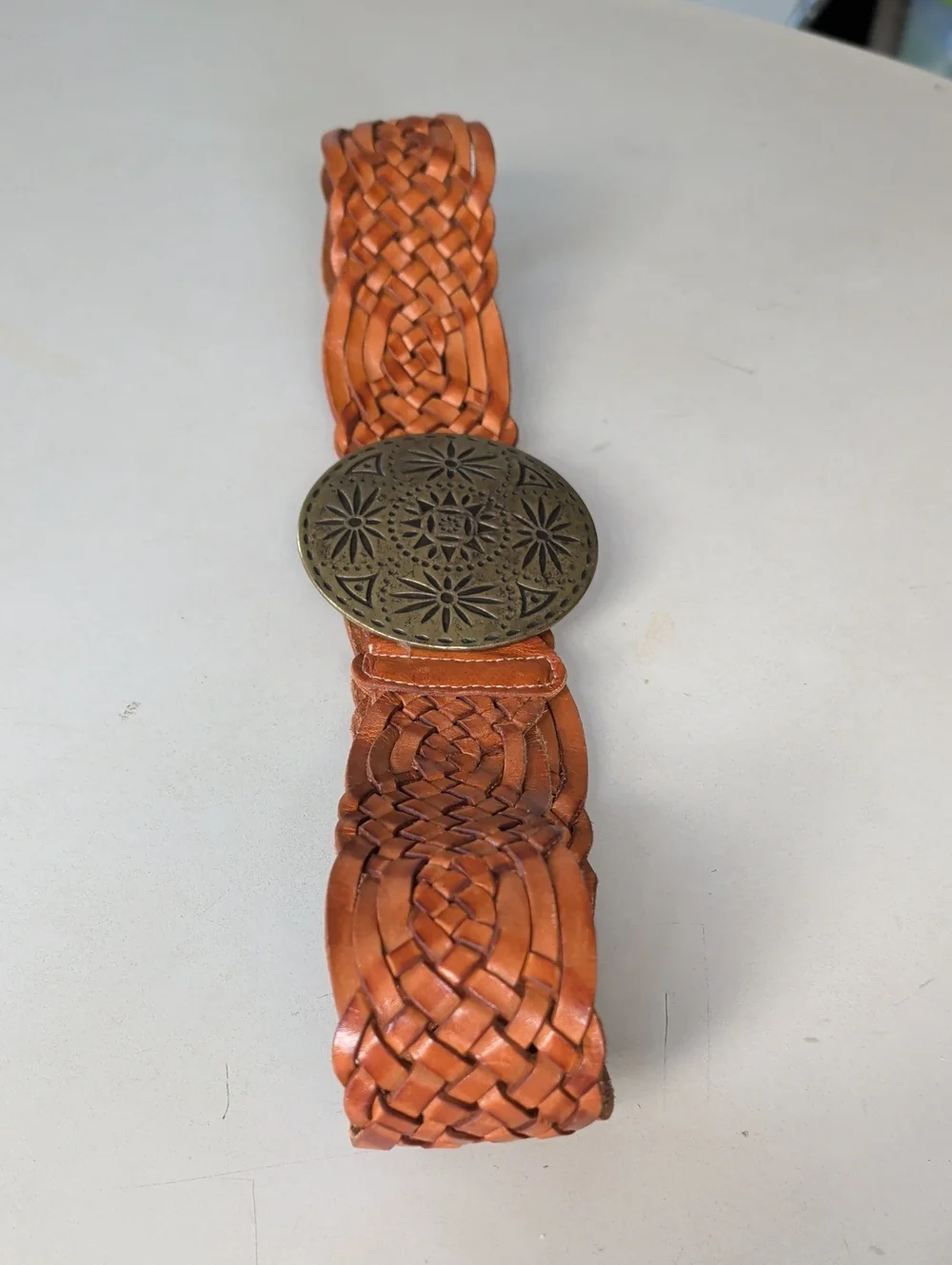 bebe Braided Tan Soft Shiny Leather Belt w/ Antique Brass Medallion Length 43